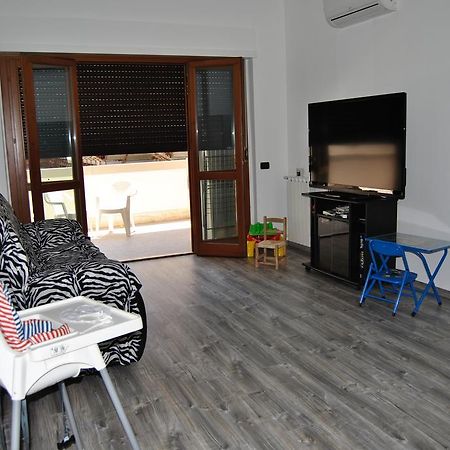 Rhomeholidays Fiumicino Extérieur photo