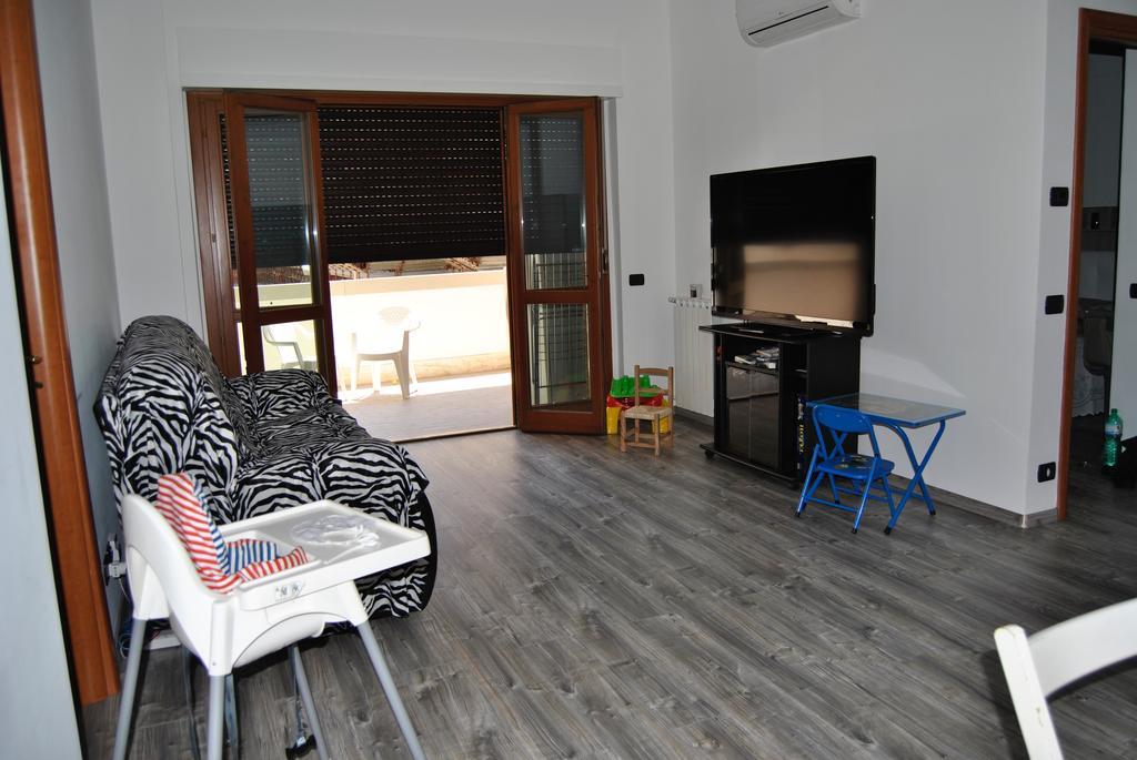 Rhomeholidays Fiumicino Extérieur photo